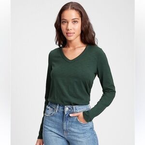 MyStyle Green Long Sleeve V Neck Tee Shirt - Large